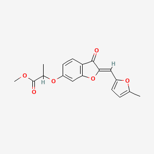 molecular formula C18H16O6 B2933238 (Z)-methyl 2-((2-((5-methylfuran-2-yl)methylene)-3-oxo-2,3-dihydrobenzofuran-6-yl)oxy)propanoate CAS No. 620546-48-7