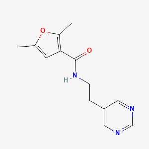 molecular formula C13H15N3O2 B2933298 2,5-dimethyl-N-(2-(pyrimidin-5-yl)ethyl)furan-3-carboxamide CAS No. 2034602-78-1