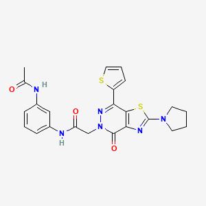 molecular formula C23H22N6O3S2 B2934270 N-(3-乙酰氨基苯基)-2-(4-氧代-2-(吡咯烷-1-基)-7-(噻吩-2-基)噻唑并[4,5-d]嘧啶-5(4H)-基)乙酰胺 CAS No. 1105218-65-2