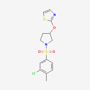 molecular formula C14H15ClN2O3S2 B2934571 2-{[1-(3-chloro-4-methylbenzenesulfonyl)pyrrolidin-3-yl]oxy}-1,3-thiazole CAS No. 2198053-85-7