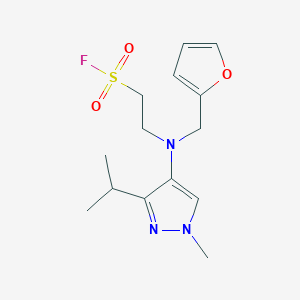molecular formula C14H20FN3O3S B2935086 2-[Furan-2-ylmethyl-(1-methyl-3-propan-2-ylpyrazol-4-yl)amino]ethanesulfonyl fluoride CAS No. 2411265-44-4