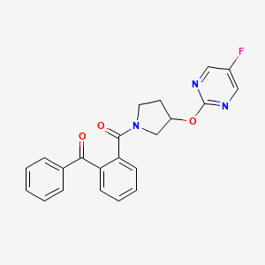 molecular formula C22H18FN3O3 B2935442 (2-苯甲酰苯基)(3-((5-氟嘧啶-2-基)氧基)吡咯烷-1-基)甲苯酮 CAS No. 2034326-41-3