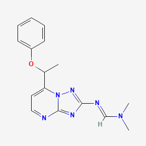 molecular formula C16H18N6O B2936017 N,N-dimethyl-N'-[7-(1-phenoxyethyl)-[1,2,4]triazolo[1,5-a]pyrimidin-2-yl]methanimidamide CAS No. 477865-43-3