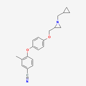 molecular formula C21H22N2O2 B2936323 4-[4-[[1-(Cyclopropylmethyl)aziridin-2-yl]methoxy]phenoxy]-3-methylbenzonitrile CAS No. 2418682-93-4