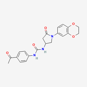 molecular formula C21H21N3O5 B2937492 1-(4-Acetylphenyl)-3-(1-(2,3-dihydrobenzo[b][1,4]dioxin-6-yl)-5-oxopyrrolidin-3-yl)urea CAS No. 877641-00-4