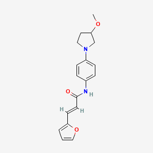 (E)-3-(furan-2-yl)-N-(4-(3-methoxypyrrolidin-1-yl)phenyl)acrylamide