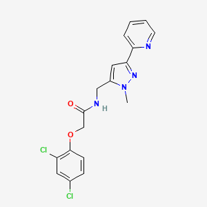 molecular formula C18H16Cl2N4O2 B2938541 2-(2,4-Dichlorophenoxy)-N-[(2-methyl-5-pyridin-2-ylpyrazol-3-yl)methyl]acetamide CAS No. 2320214-11-5