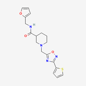 molecular formula C18H20N4O3S B2938971 N-(呋喃-2-基甲基)-1-((3-(噻吩-2-基)-1,2,4-噁二唑-5-基)甲基)哌啶-3-甲酰胺 CAS No. 1172408-97-7