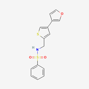 molecular formula C15H13NO3S2 B2940264 N-[[4-(Furan-3-yl)thiophen-2-yl]methyl]benzenesulfonamide CAS No. 2380042-66-8