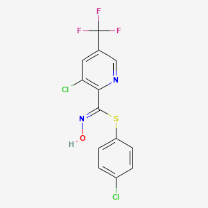 molecular formula C13H7Cl2F3N2OS B2941446 4-chlorophenyl 3-chloro-N-hydroxy-5-(trifluoromethyl)-2-pyridinecarbimidothioate CAS No. 303997-63-9