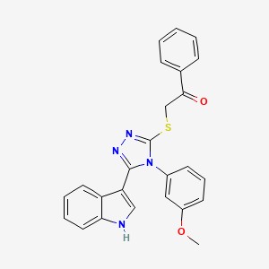 molecular formula C25H20N4O2S B2941793 2-((5-(1H-吲-3-基)-4-(3-甲氧基苯基)-4H-1,2,4-三唑-3-基)硫代)-1-苯基乙酮 CAS No. 946251-86-1