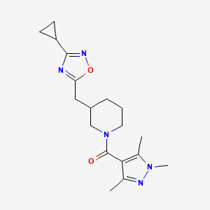 molecular formula C18H25N5O2 B2941835 (3-((3-cyclopropyl-1,2,4-oxadiazol-5-yl)methyl)piperidin-1-yl)(1,3,5-trimethyl-1H-pyrazol-4-yl)methanone CAS No. 1706111-47-8
