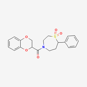 molecular formula C20H21NO5S B2942590 (2,3-Dihydrobenzo[b][1,4]dioxin-2-yl)(1,1-dioxido-7-phenyl-1,4-thiazepan-4-yl)methanone CAS No. 2034607-12-8