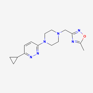 molecular formula C15H20N6O B2942622 3-[[4-(6-Cyclopropylpyridazin-3-yl)piperazin-1-yl]methyl]-5-methyl-1,2,4-oxadiazole CAS No. 2415599-71-0