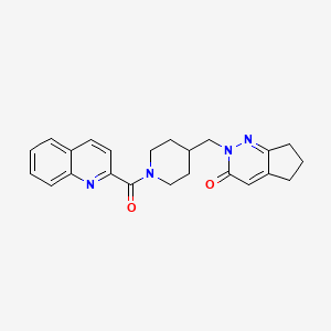 molecular formula C23H24N4O2 B2943055 2-{[1-(quinoline-2-carbonyl)piperidin-4-yl]methyl}-2H,3H,5H,6H,7H-cyclopenta[c]pyridazin-3-one CAS No. 2097872-10-9