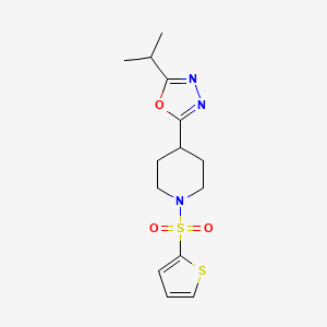 2-Isopropyl-5-(1-(thiophen-2-ylsulfonyl)piperidin-4-yl)-1,3,4-oxadiazole