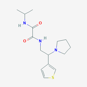 molecular formula C15H23N3O2S B2943854 N1-isopropyl-N2-(2-(pyrrolidin-1-yl)-2-(thiophen-3-yl)ethyl)oxalamide CAS No. 946303-33-9