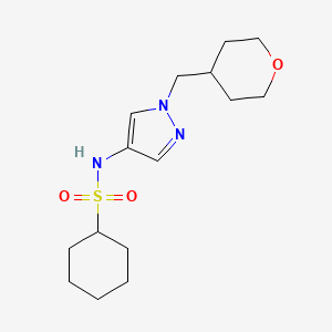 molecular formula C15H25N3O3S B2944696 N-(1-((tetrahydro-2H-pyran-4-yl)methyl)-1H-pyrazol-4-yl)cyclohexanesulfonamide CAS No. 1705927-38-3