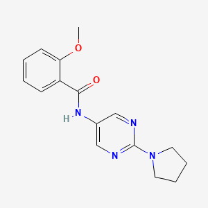 molecular formula C16H18N4O2 B2945246 2-methoxy-N-(2-pyrrolidin-1-ylpyrimidin-5-yl)benzamide CAS No. 1359638-06-4