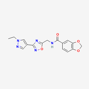 molecular formula C16H15N5O4 B2945554 N-((3-(1-ethyl-1H-pyrazol-4-yl)-1,2,4-oxadiazol-5-yl)methyl)benzo[d][1,3]dioxole-5-carboxamide CAS No. 2034515-49-4