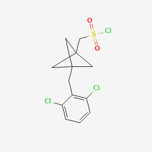 molecular formula C13H13Cl3O2S B2945577 [3-[(2,6-Dichlorophenyl)methyl]-1-bicyclo[1.1.1]pentanyl]methanesulfonyl chloride CAS No. 2287302-77-4