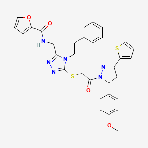 molecular formula C32H30N6O4S2 B2945844 N-((5-((2-(5-(4-methoxyphenyl)-3-(thiophen-2-yl)-4,5-dihydro-1H-pyrazol-1-yl)-2-oxoethyl)thio)-4-phenethyl-4H-1,2,4-triazol-3-yl)methyl)furan-2-carboxamide CAS No. 361149-48-6