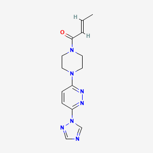 molecular formula C14H17N7O B2947532 (E)-1-(4-(6-(1H-1,2,4-triazol-1-yl)pyridazin-3-yl)piperazin-1-yl)but-2-en-1-one CAS No. 1798418-92-4