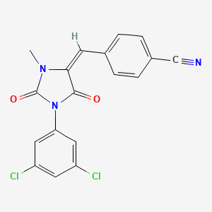 molecular formula C18H11Cl2N3O2 B2949679 (E)-4-((1-(3,5-Dichlorophenyl)-3-methyl-2,5-dioxoimidazolidin-4-ylidene)methyl)benzonitrile CAS No. 509083-46-9