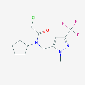 molecular formula C13H17ClF3N3O B2951295 2-Chloro-N-cyclopentyl-N-[[2-methyl-5-(trifluoromethyl)pyrazol-3-yl]methyl]acetamide CAS No. 2411278-40-3
