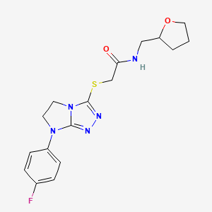 molecular formula C17H20FN5O2S B2951605 2-((7-(4-fluorophenyl)-6,7-dihydro-5H-imidazo[2,1-c][1,2,4]triazol-3-yl)thio)-N-((tetrahydrofuran-2-yl)methyl)acetamide CAS No. 921515-06-2