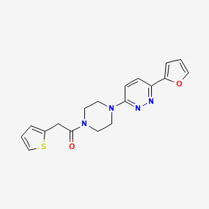 molecular formula C18H18N4O2S B2952107 1-(4-(6-(Furan-2-yl)pyridazin-3-yl)piperazin-1-yl)-2-(thiophen-2-yl)ethanone CAS No. 1203170-97-1