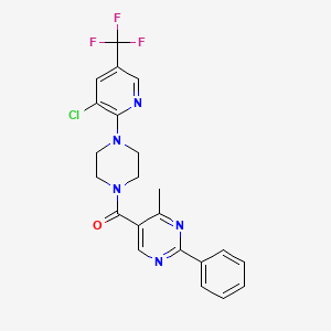molecular formula C22H19ClF3N5O B2952645 {4-[3-Chloro-5-(trifluoromethyl)-2-pyridinyl]piperazino}(4-methyl-2-phenyl-5-pyrimidinyl)methanone CAS No. 338399-42-1