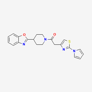 molecular formula C21H20N4O2S B2952824 2-(2-(1H-吡咯-1-基)噻唑-4-基)-1-(4-(苯并[d]恶唑-2-基)哌啶-1-基)乙酮 CAS No. 1171662-99-9