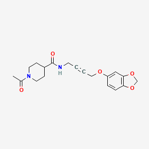 molecular formula C19H22N2O5 B2953431 1-乙酰基-N-(4-(苯并[d][1,3]二氧杂环-5-氧基)丁-2-炔-1-基)哌啶-4-甲酰胺 CAS No. 1448078-22-5