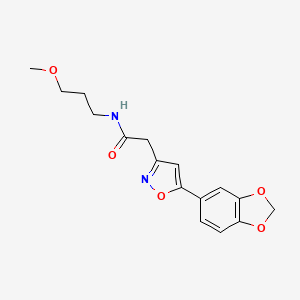 molecular formula C16H18N2O5 B2954102 2-(5-(benzo[d][1,3]dioxol-5-yl)isoxazol-3-yl)-N-(3-methoxypropyl)acetamide CAS No. 1171616-95-7