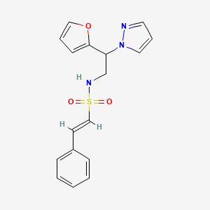 molecular formula C17H17N3O3S B2954163 (E)-N-(2-(呋喃-2-基)-2-(1H-吡唑-1-基)乙基)-2-苯乙烯磺酰胺 CAS No. 2035036-30-5