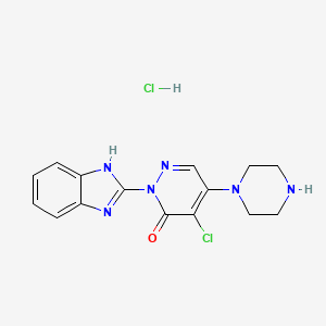 molecular formula C15H16Cl2N6O B2954506 2-(1H-Benzimidazol-2-yl)-4-chloro-5-piperazin-1-ylpyridazin-3-one;hydrochloride CAS No. 2377035-38-4