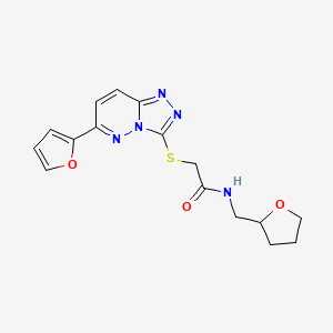molecular formula C16H17N5O3S B2954514 2-{[6-(2-furyl)[1,2,4]triazolo[4,3-b]pyridazin-3-yl]thio}-N-(tetrahydrofuran-2-ylmethyl)acetamide CAS No. 877634-86-1