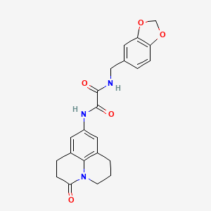 molecular formula C22H21N3O5 B2954682 N1-(苯并[d][1,3]二氧杂环-5-基甲基)-N2-(3-氧代-1,2,3,5,6,7-六氢吡啶并[3,2,1-ij]喹啉-9-基)草酰胺 CAS No. 898427-76-4