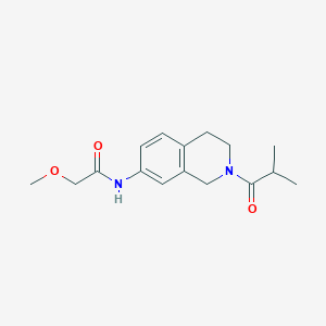 molecular formula C16H22N2O3 B2955618 N-(2-异丁酰基-1,2,3,4-四氢异喹啉-7-基)-2-甲氧基乙酰胺 CAS No. 955738-83-7