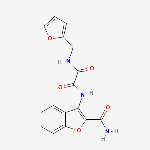 molecular formula C16H13N3O5 B2956098 N1-(2-carbamoylbenzofuran-3-yl)-N2-(furan-2-ylmethyl)oxalamide CAS No. 920360-01-6