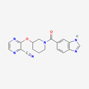 molecular formula C18H16N6O2 B2956386 3-((1-(1H-苯并[d]咪唑-5-羰基)哌啶-3-基)氧代)吡嗪-2-腈 CAS No. 2034448-91-2