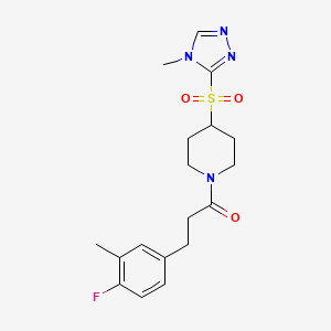 molecular formula C18H23FN4O3S B2956676 3-(4-氟-3-甲基苯基)-1-(4-((4-甲基-4H-1,2,4-三唑-3-基)磺酰基)哌啶-1-基)丙-1-酮 CAS No. 1448137-08-3