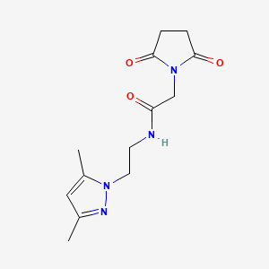 molecular formula C13H18N4O3 B2957494 N-(2-(3,5-二甲基-1H-吡唑-1-基)乙基)-2-(2,5-二氧代吡咯烷-1-基)乙酰胺 CAS No. 1226444-81-0