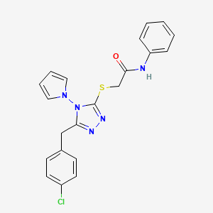 molecular formula C21H18ClN5OS B2957993 2-((5-(4-chlorobenzyl)-4-(1H-pyrrol-1-yl)-4H-1,2,4-triazol-3-yl)thio)-N-phenylacetamide CAS No. 886923-49-5