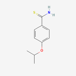 molecular formula C10H13NOS B2958163 4-(Propan-2-yloxy)benzene-1-carbothioamide CAS No. 144060-89-9