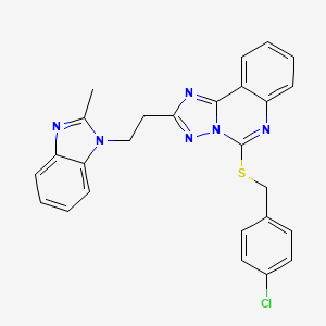 molecular formula C26H21ClN6S B2958817 5-[(4-Chlorophenyl)methylsulfanyl]-2-[2-(2-methylbenzimidazol-1-yl)ethyl]-[1,2,4]triazolo[1,5-c]quinazoline CAS No. 896698-76-3