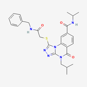 molecular formula C26H30N6O3S B2959028 1-((2-(benzylamino)-2-oxoethyl)thio)-4-isobutyl-N-isopropyl-5-oxo-4,5-dihydro-[1,2,4]triazolo[4,3-a]quinazoline-8-carboxamide CAS No. 1111197-30-8