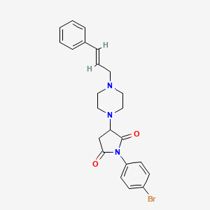 molecular formula C23H24BrN3O2 B2960104 1-(4-bromophenyl)-3-{4-[(2E)-3-phenylprop-2-en-1-yl]piperazin-1-yl}pyrrolidine-2,5-dione CAS No. 300730-75-0