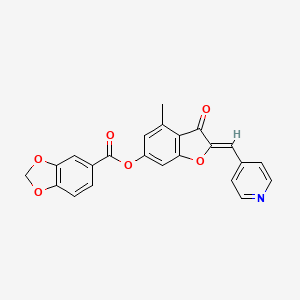 molecular formula C23H15NO6 B2960890 (Z)-4-甲基-3-氧代-2-(吡啶-4-基亚甲基)-2,3-二氢苯并呋喃-6-基苯并[d][1,3]二氧杂环-5-羧酸酯 CAS No. 903201-19-4